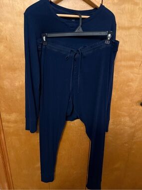 GAP Love Two Piece Pajama set - women size XL